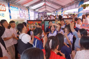 Học sinh tham gia Chương trình Hướng nghiệp và Tư vấn tuyển sinh năm 2026.