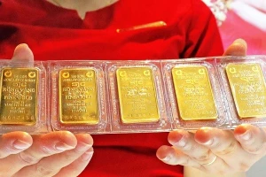 Giá vàng hôm nay 17/7 tiếp đà giảm mạnh 500 ngàn đồng/lượng cả 2 chiều