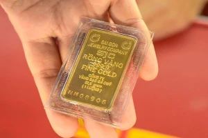 Giá vàng ngày 1/10 trong nước tăng cao nhất 800 ngàn đồng, thế giới tiếp đà tăng