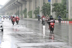 Thời tiết hôm nay 18/5: Bắc Bộ và Nam Bộ có mưa
