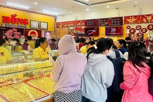 Giá vàng hôm nay 26/8: Tăng 500 ngàn đồng lập kỷ lục mới 127 triệu đồng/lượng