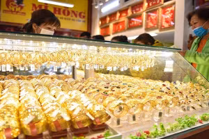 Giá vàng cuối tuần 13/4 không ngừng tăng mạnh thêm 1,3 triệu đồng/lượng