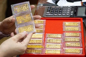 Giá vàng hôm nay 20/5 bất ngờ tăng 800 ngàn đồng/lượng, thế giới tăng mạnh