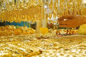 Giá vàng hôm nay 3/8 thế giới tiếp đà giảm nhẹ