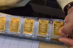 Giá vàng ngày cuối tuần 28/9 trong nước tăng 500 ngàn đồng/lượng, thế giới giảm