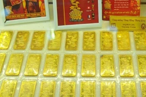 Giá vàng ngày cuối tháng 31/7 tiếp tục tăng 300 ngàn đồng/lượng ở cả 2 chiều
