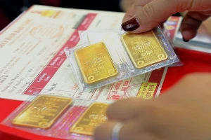 Giá vàng hôm nay 4/11 tăng 600 ngàn đồng/lượng, thế giới nhích trên 4.000 USD