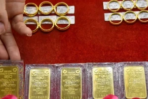 Giá vàng hôm nay 27/8: Tiếp đà tăng 600 ngàn đồng, vượt mức 127 triệu đồng/lượng