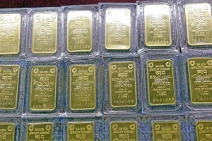 Giá vàng ngày đầu tuần 18/8 trong nước duy trì ổn định, còn thế giới đi ngang