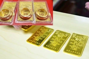 Giá vàng hôm nay 29/10 giảm 3 triệu 300 ngàn đồng/lượng, thế giới tiếp đà giảm