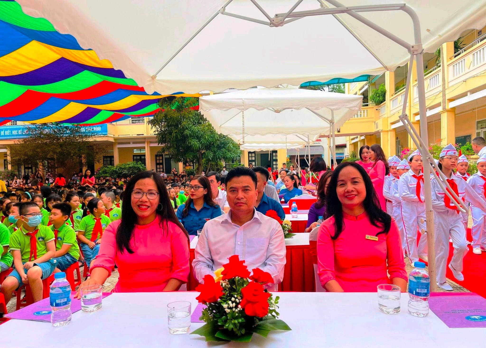 Ông Trịnh Huy Triều- Chủ tịch UBND TP Thanh Hóa dự lễ Khai giảng tại Trường Tiểu học Nguyễn Văn Trỗi, TP Thanh Hóa.