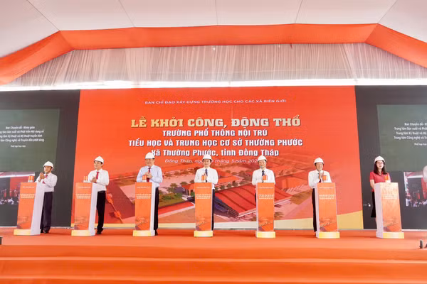 Sự kiện khởi công, động thổ xây dựng các trường biên giới. Ảnh minh họa.