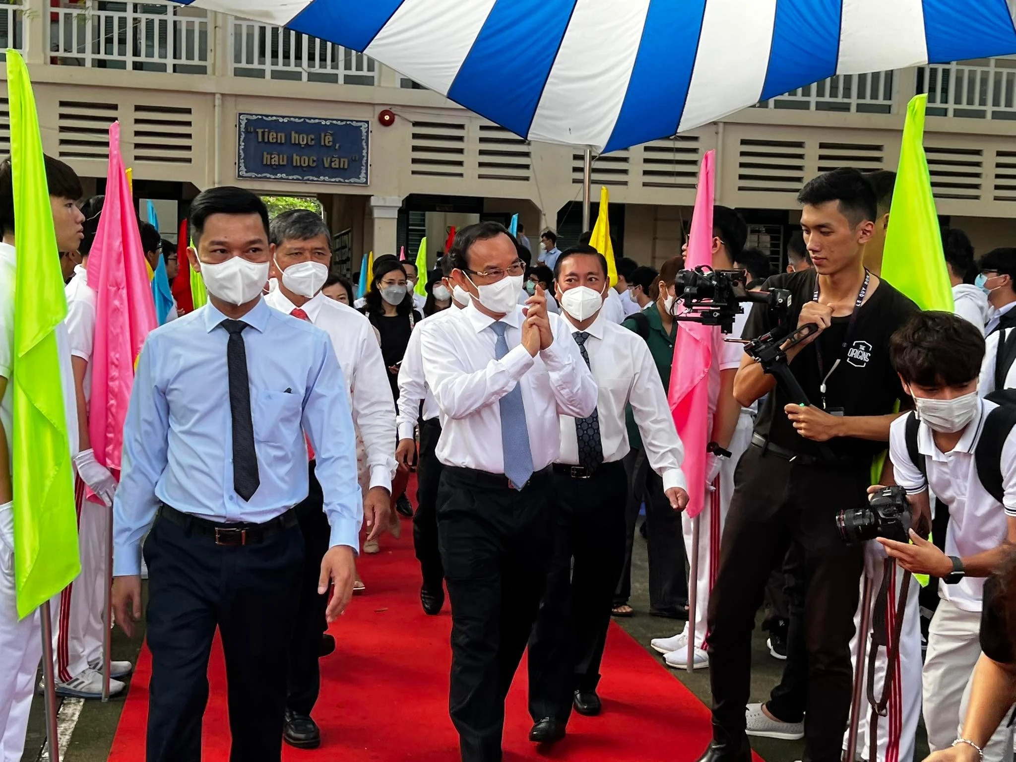 Bí thư Thành ủy TP.HCM Nguyễn Văn Nên cùng lãnh đạo Sở GD&amp;ĐT về trường dự lễ khai giảng