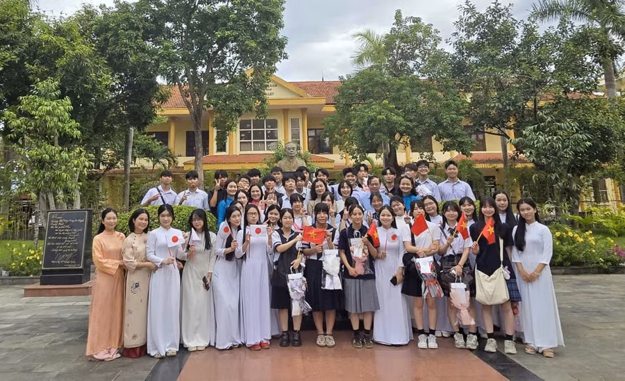 giao-luu-nhat-2.jpg