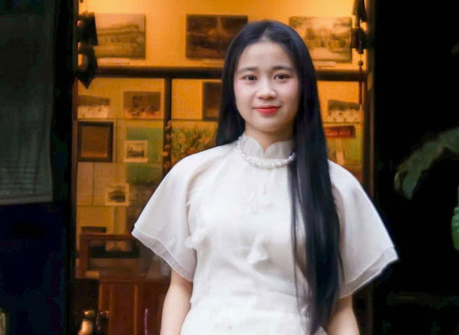 Gác lại nhiều cơ hội việc làm, Khánh Huyền quyết định nhập ngũ. Ảnh: NVCC