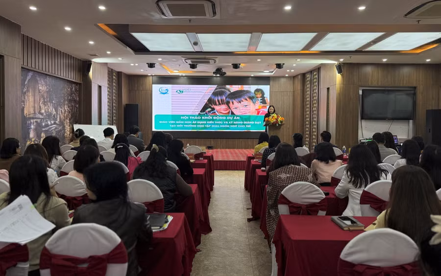 Hội thảo khởi động Dự án “Giáo viên mầm non áp dụng kiến thức và kỹ năng giảng dạy tạo môi trường học giàu ngôn ngữ cho trẻ.