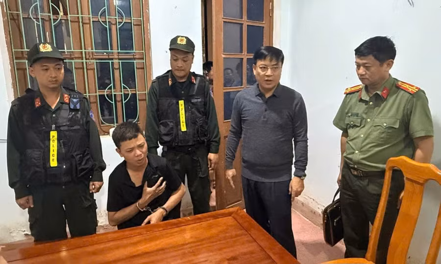 Nghi phạm bị tạm giam phục vụ điều tra.