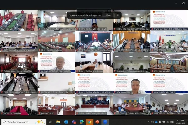 Hội thảo tổ chức trực tuyến tại hơn 400 điểm cầu.