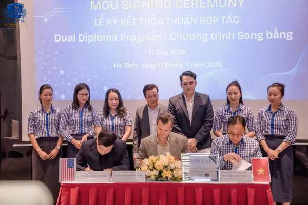 Đại diện các đơn vị thực hiện ký kết hợp tác.