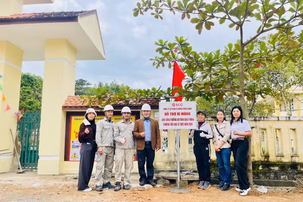 Công ty Xi măng Sông Gianh chung tay đảm bảo an toàn cho học sinh vùng khó