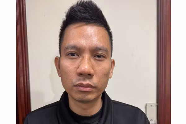 Đỗ Văn Thành tại cơ quan công an.