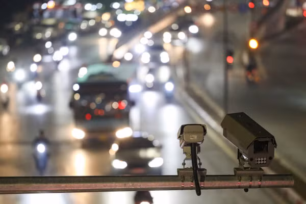 Camera AI giám sát, phát hiện và xử lý vi phạm trật tự, an toàn giao thông.
