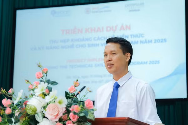 Tiến sĩ Vũ Quang Khuê.