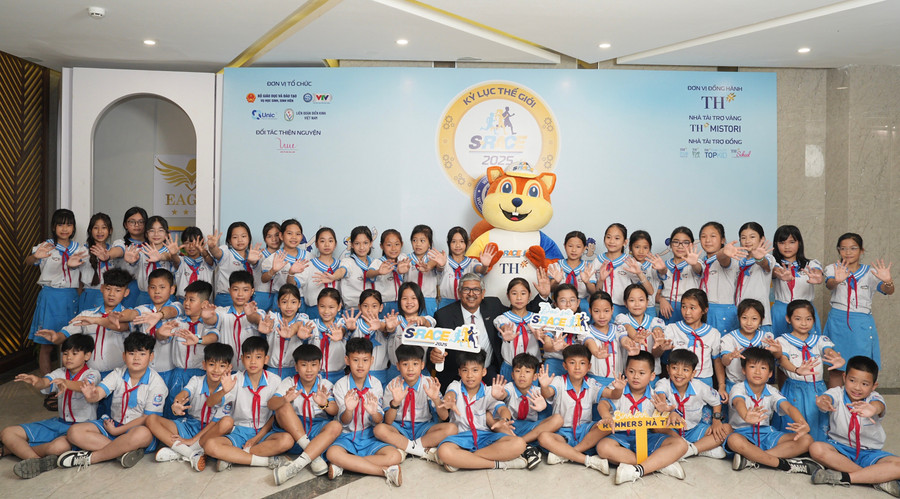 Lễ công bố Giải chạy học sinh S-Race 2025.
