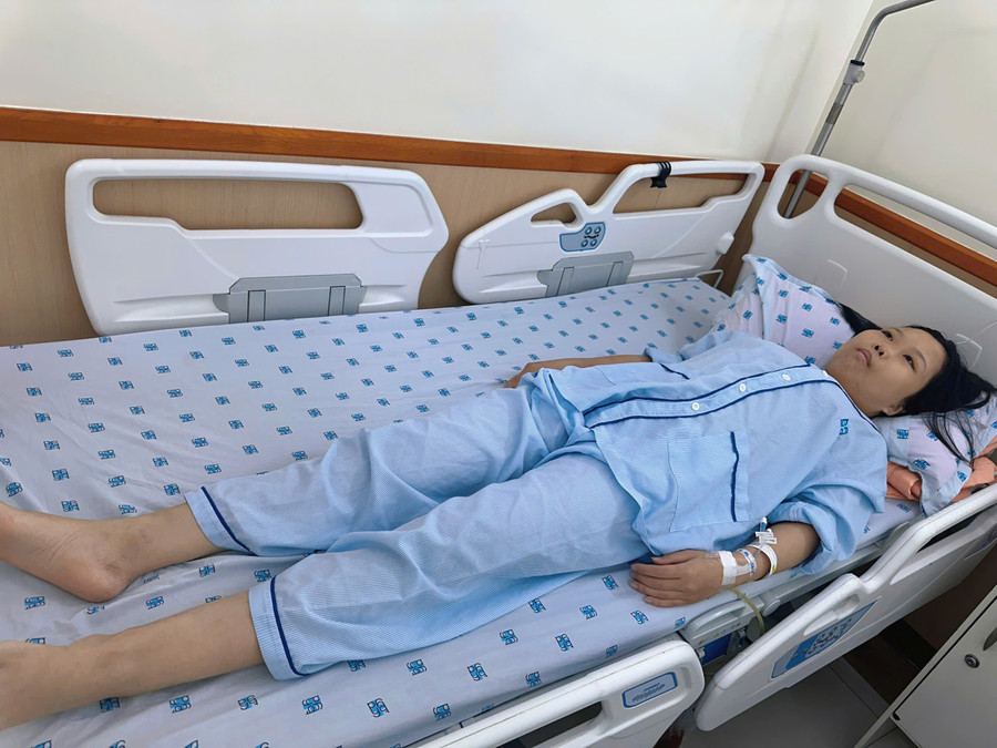 Chị Ly của Vân Anh đang phải vật lộn với bệnh tật một mình ở Bệnh viện Chợ Rẫy. 17773f4ada6b6f35367a.jpg