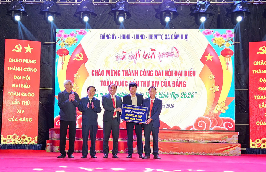 Báo GD&TĐ góp sức tô thắm chương trình nghệ thuật Chào Xuân Bính Ngọ 2026