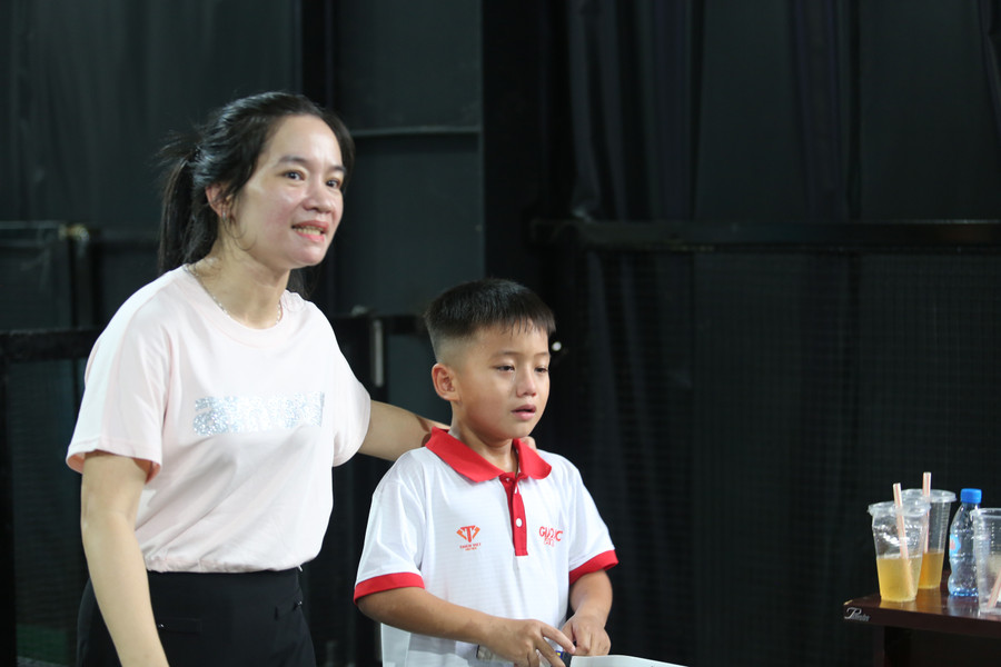 Dù nhiều giọt nước mắt tiếc nuối nhưng với tinh thần cọ xát, các VĐV sẽ tiếp tục nỗ lực ở các sân chơi mới, sẵn sàng cho sức khỏe và học tập. 22.jpg