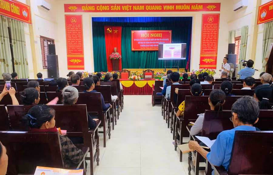 Lớp tập huấn nâng cao năng lực cho người làm công tác giảm nghèo ở Hà Tĩnh. (Ảnh: Thanh Huyền)