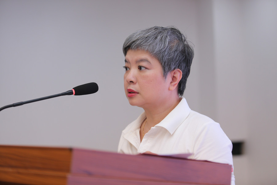 Bà Dương Thanh Hương - Phó Tổng biên tập Báo Giáo dục và Thời đại báo cáo kết quả hoạt động 6 tháng đầu năm của Báo. 4i7a0767.jpg