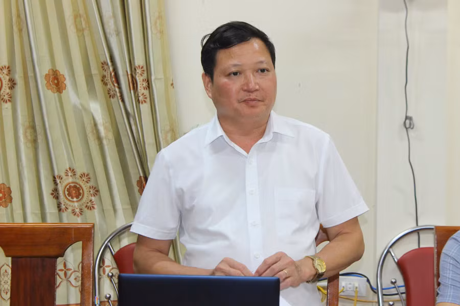Ông Nguyễn Thành Đồng, Bí thư Đảng ủy xã Sơn Hồng phát biểu tại buổi làm việc.