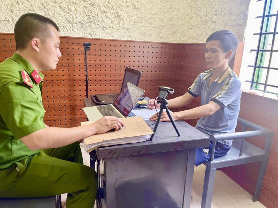 Công an làm việc với Nguyễn Khắc Giang.