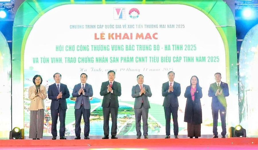 Hơn 200 gian hàng tham gia Hội chợ Công thương vùng Bắc Trung Bộ năm 2025