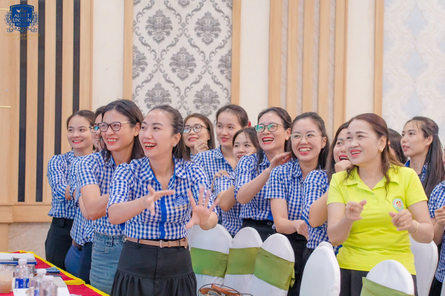 Tham gia chương trình, các giáo viên có thêm đam mê và năng lượng mới. 8.jpg