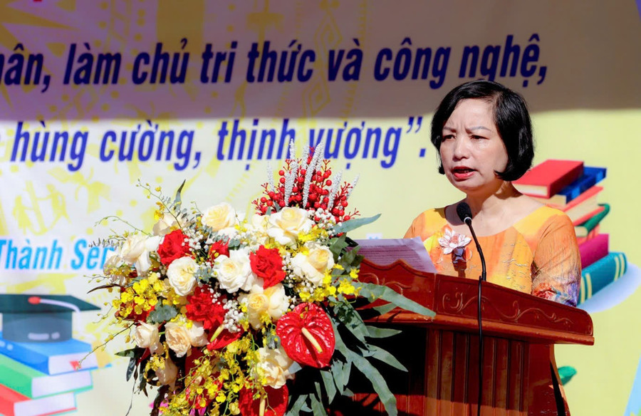 Bà Nguyễn Thị Mai Anh - Hiệu trưởng Trường THCS Nam Hà (Phường Thành Sen, Hà Tĩnh). 1.jpg