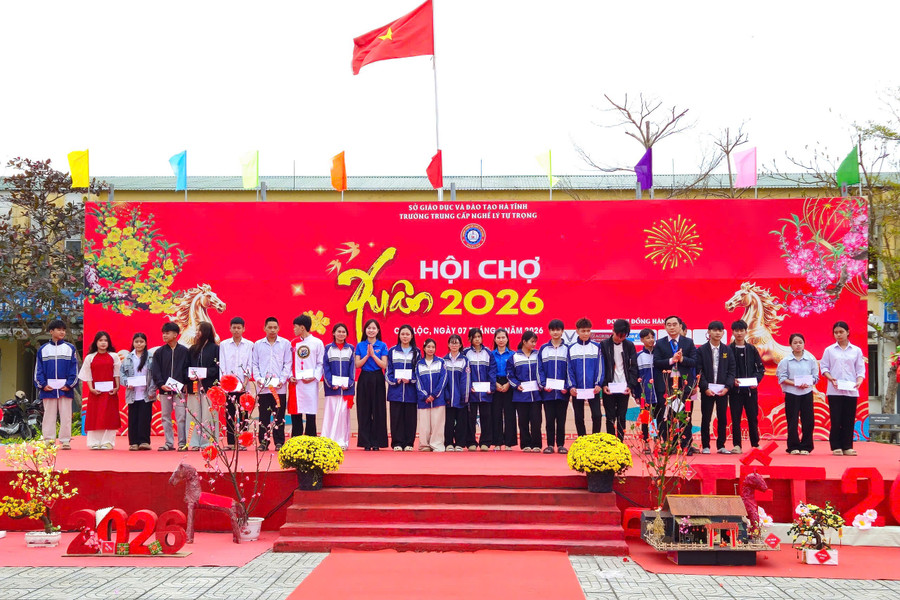 Tại Hội chợ Xuân, toàn bộ lợi nhuận dành cho hoạt động thiện nguyện.