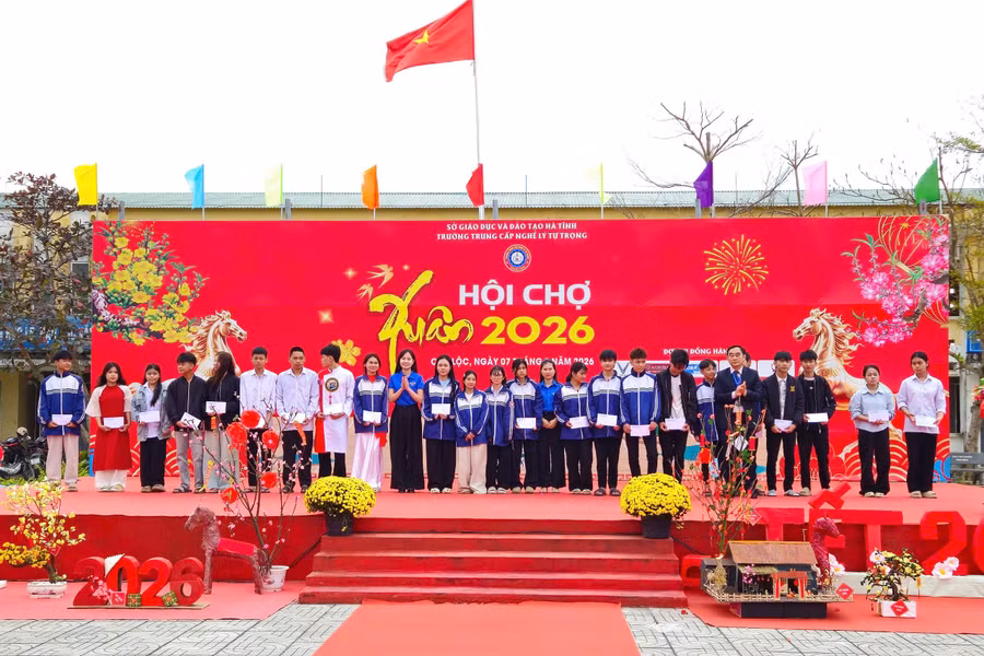 Tại Hội chợ Xuân, toàn bộ lợi nhuận dành cho hoạt động thiện nguyện.