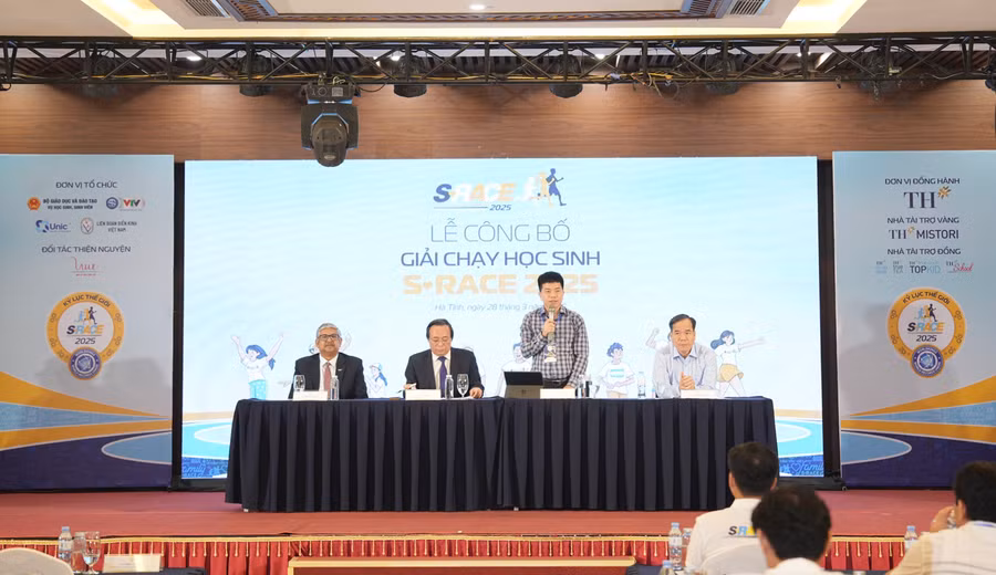 dai-dien-ban-to-chuc-s-race-2025-tra-loi-bao-chi.jpg