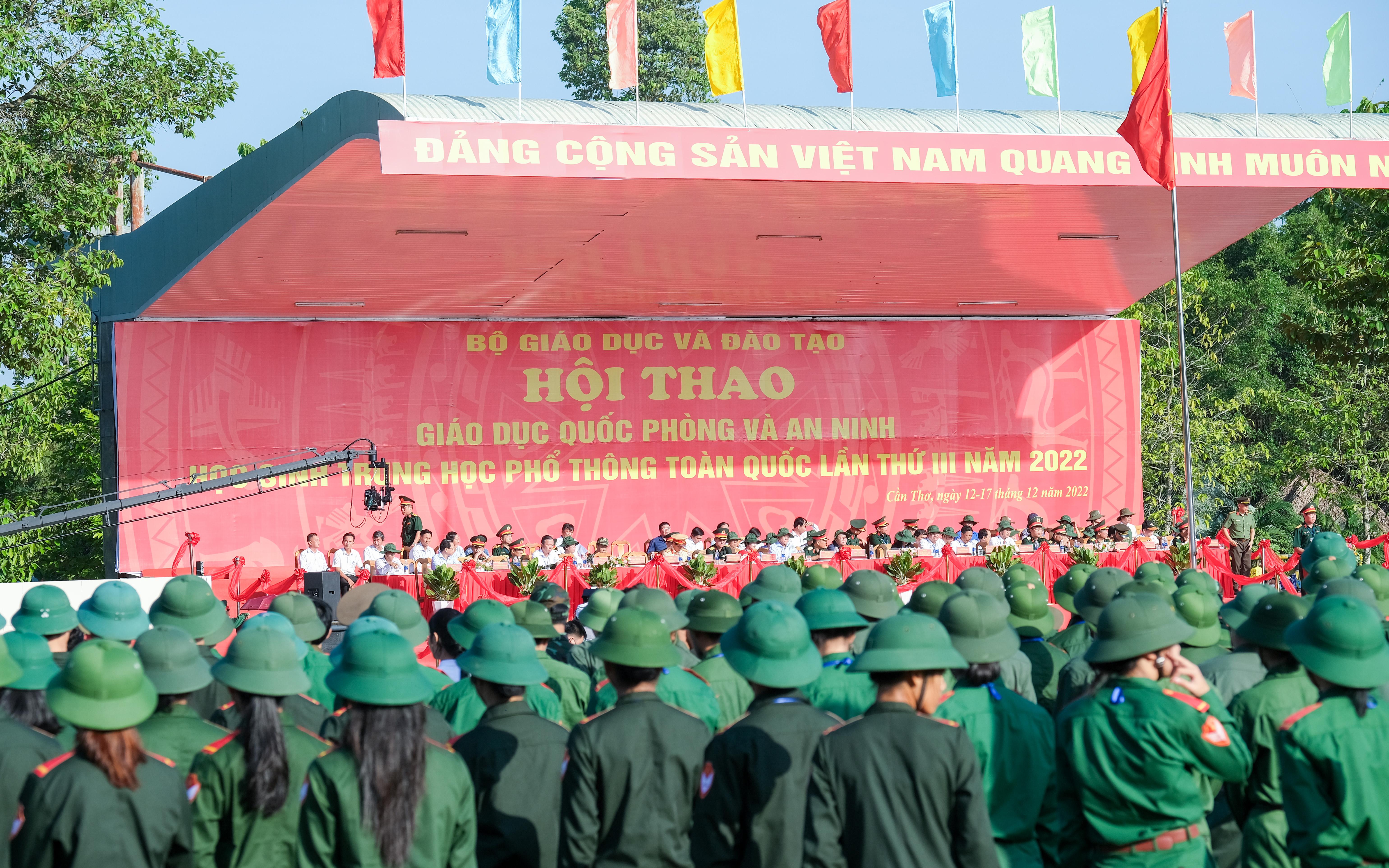 Hội thao Giáo dục quốc phòng và an ninh THPT hội tụ tài năng thi đấu cao thượng