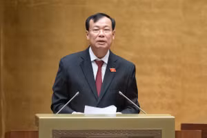 Chủ nhiệm Ủy ban Quốc phòng - An ninh của Quốc hội Lê Tấn Tới. 