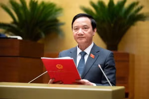 Phó Chủ tịch Quốc hội Nguyễn Khắc Định.