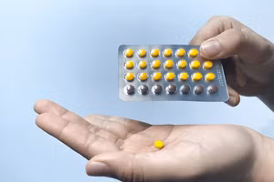 Theo nghiên cứu từ Iran (2024), hơn 50% phụ nữ bị huyết khối tĩnh mạch não có tiền sử sử dụng thuốc tránh thai. Ảnh minh hoạ. 