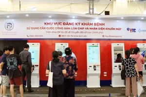 Hệ thống đăng ký khám bệnh nhận diện khuôn mặt Face ID tại Bệnh viện Đa khoa Xanh Pôn (Hà Nội). 