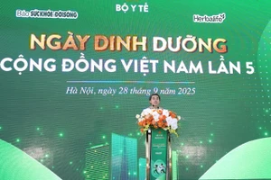 GS.TS. Trần Văn Thuấn – Thứ trưởng Bộ Y tế phát biểu chỉ đạo tại chương trình.