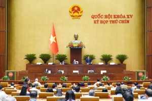 Xem xét rút ngắn nhiệm kỳ Quốc hội khoá XV và HĐND các cấp nhiệm kỳ 2021 - 2026