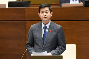 Tổng thư ký Quốc hội Lê Quang Tùng.