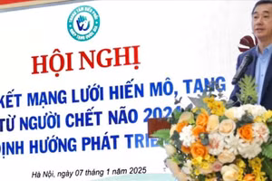Thứ trưởng Bộ Y tế Trần Văn Thuấn.